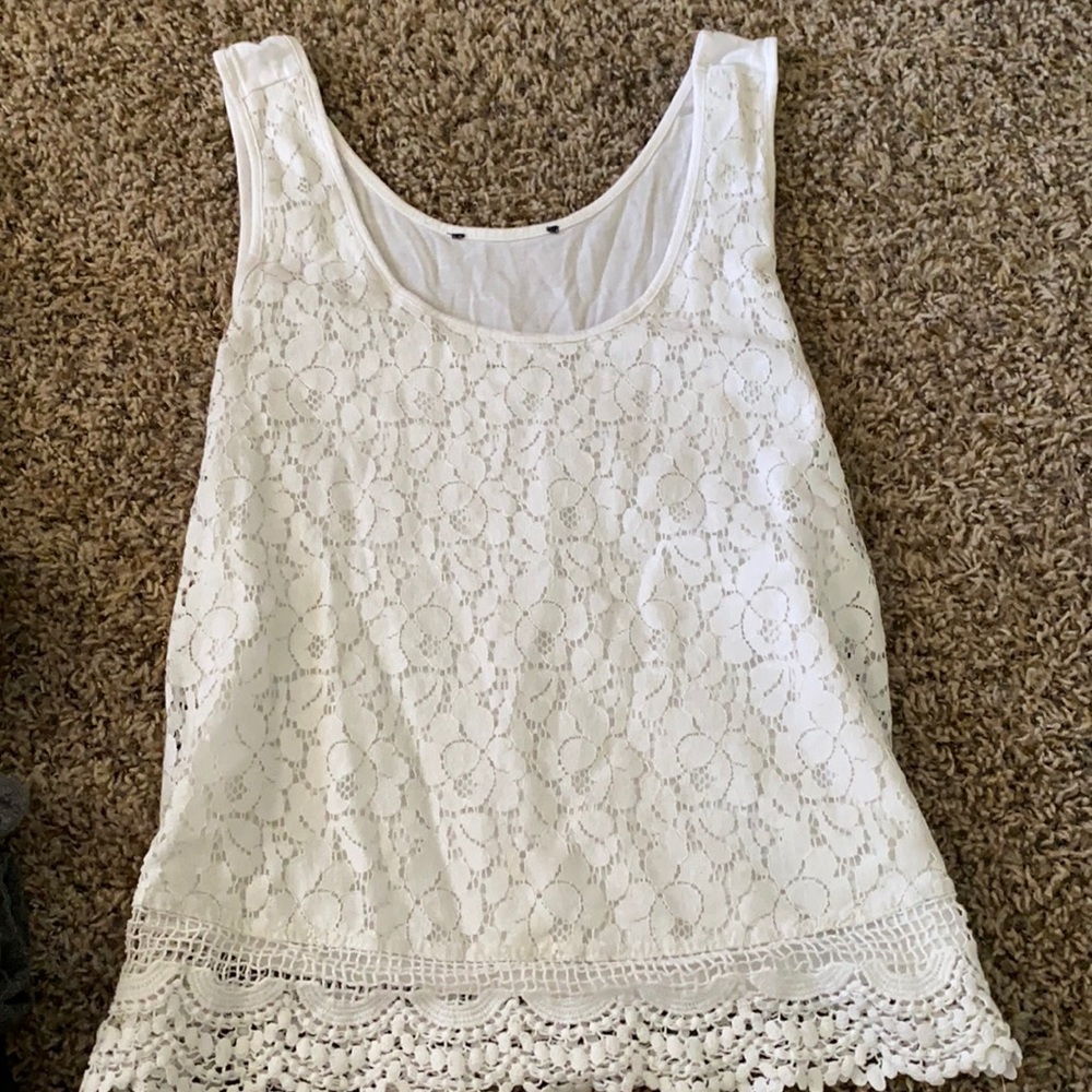 white lace tank top
